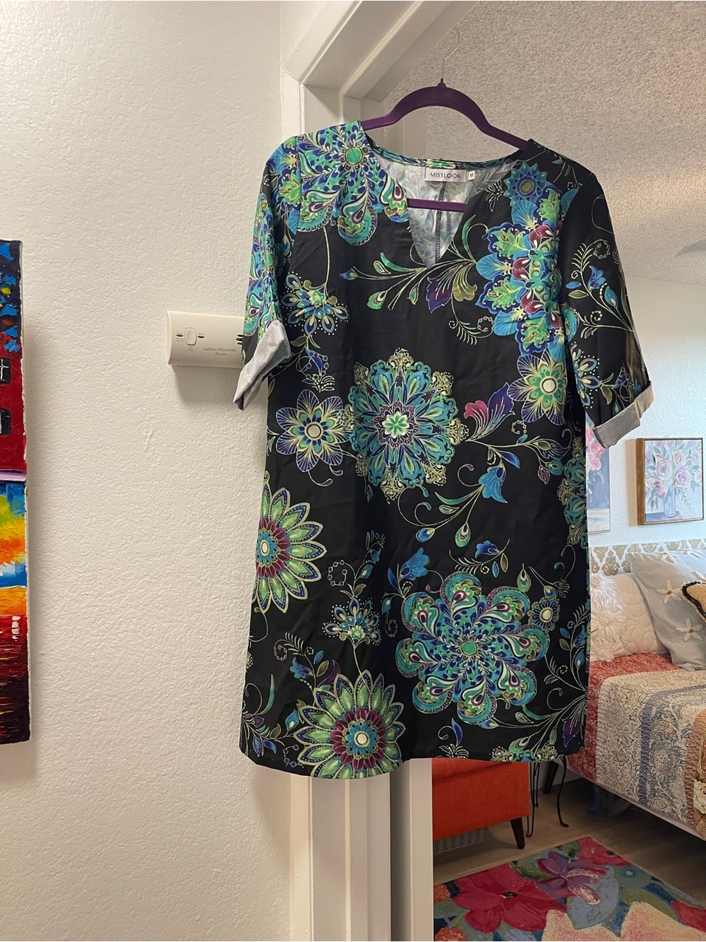 MISSLOOK Black Shift Dress with Blue and Green Floral Design